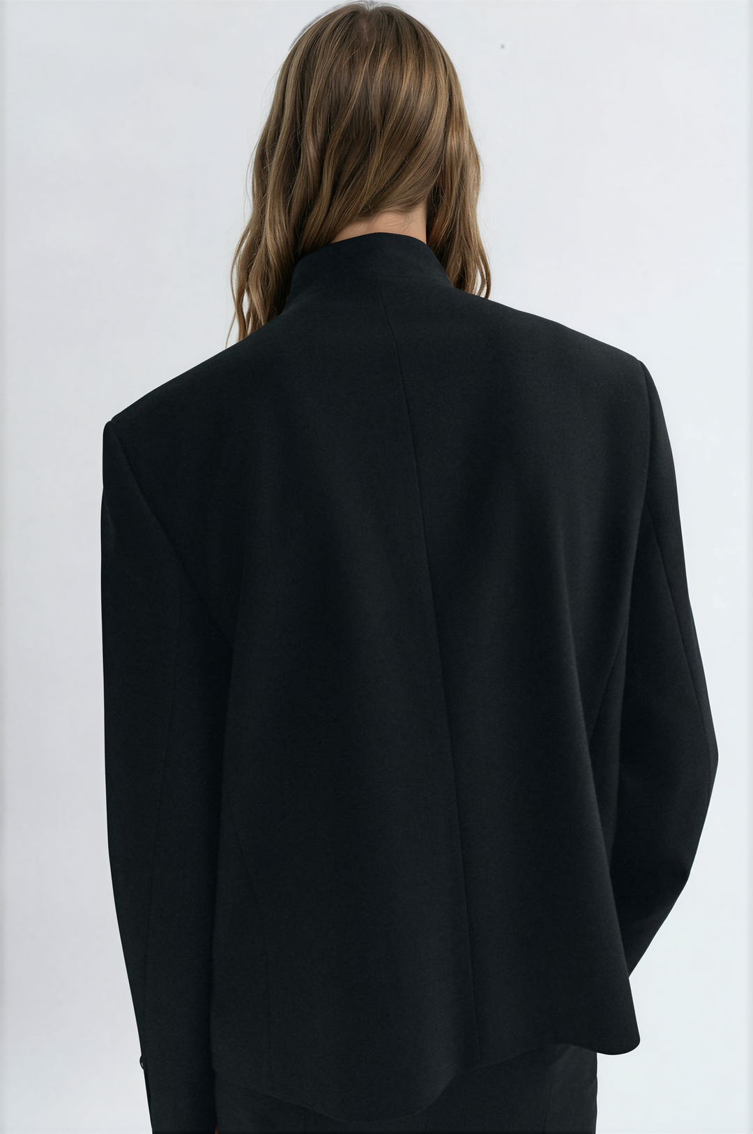 Women's structured blazer with mandarin collar, button front, long sleeves and welt pockets