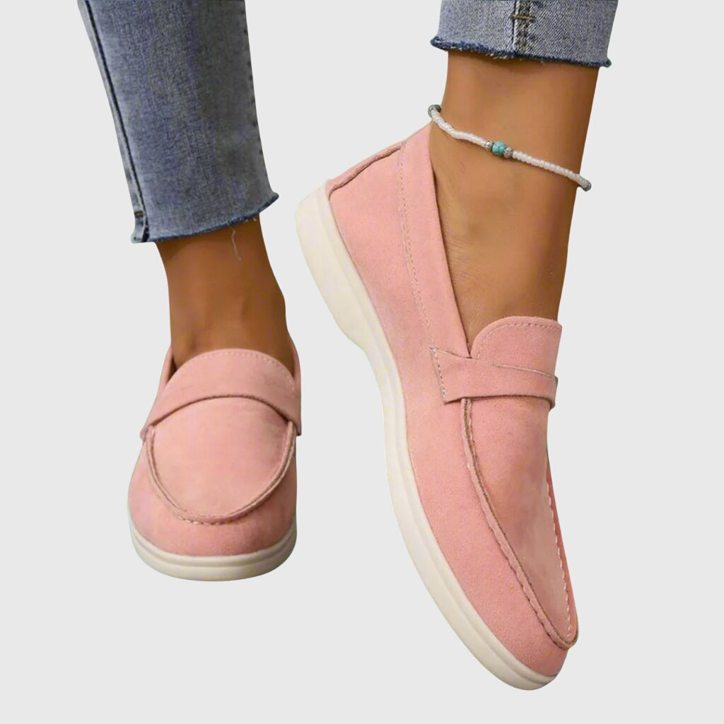 Women's casual slip-on loafers with moc toe and flat sole