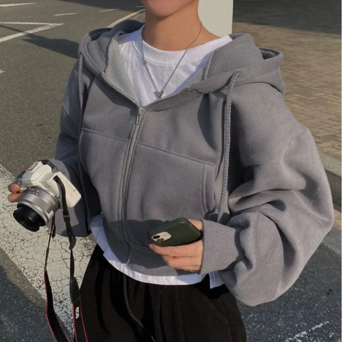 Women's oversized cropped zip-up hoodie with hood and long sleeves