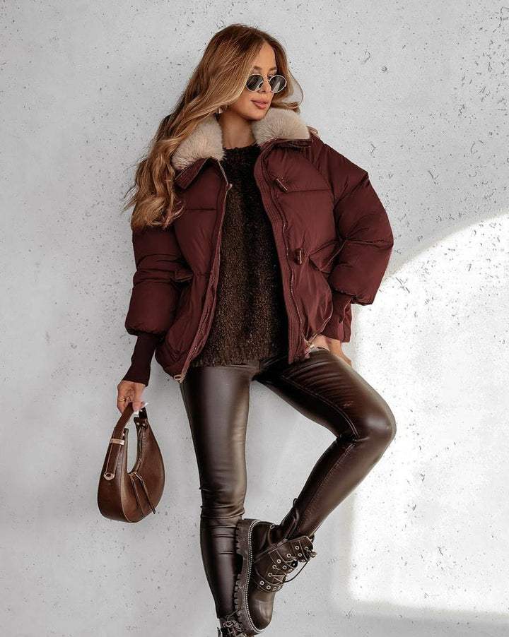 Women's short quilted puffer jacket with fur collar and ribbed cuffs