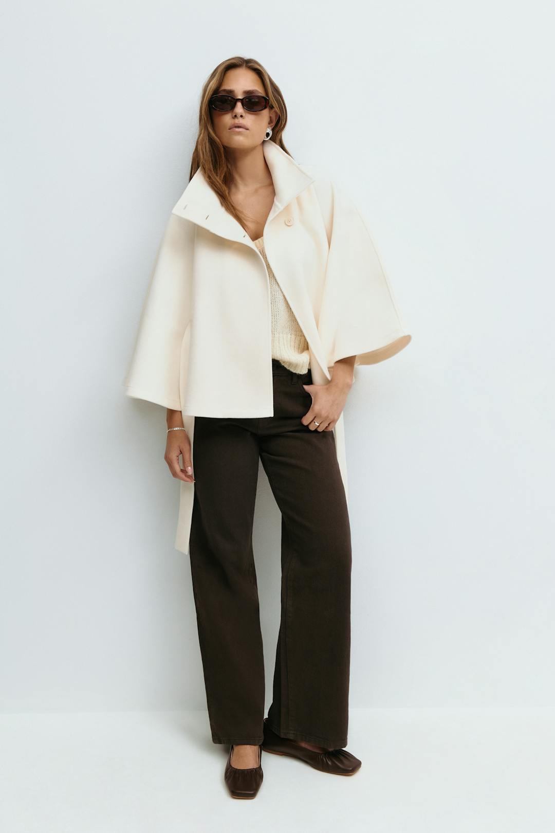 Women's belted cape coat with high collar and wide sleeves