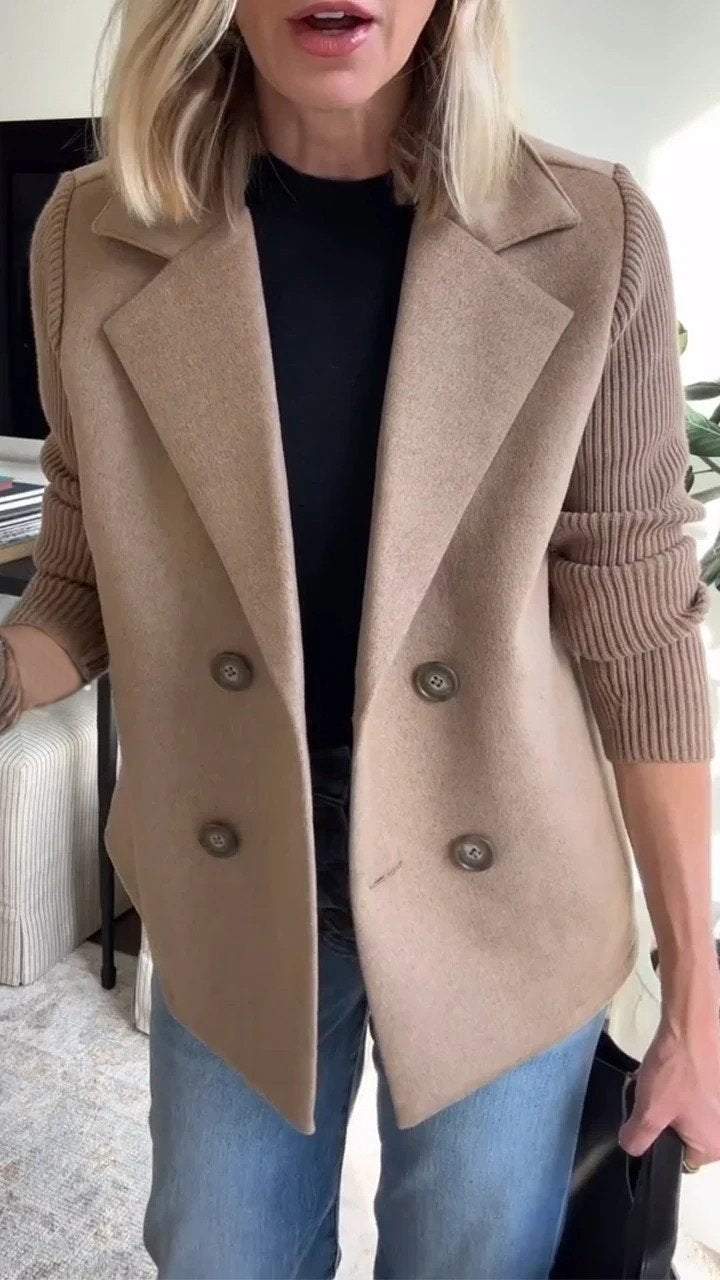 Women's double-breasted blazer with notched lapels and ribbed long sleeves