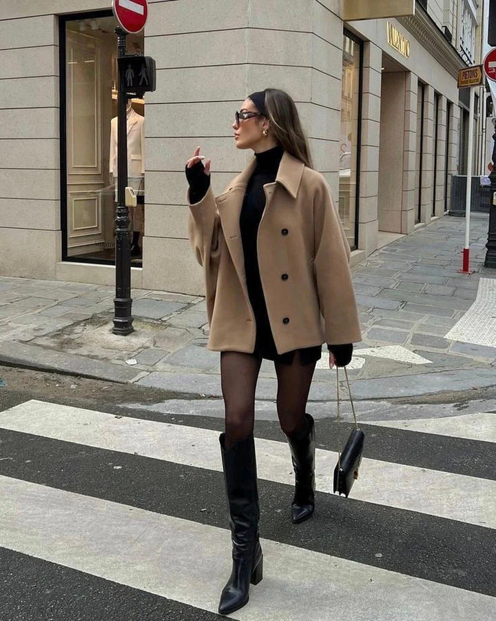 Women's short coat with wide collar, long sleeves, button front and two front pockets