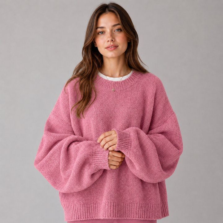 Women's textured knit sweater with crew neck, dropped shoulders and balloon sleeves