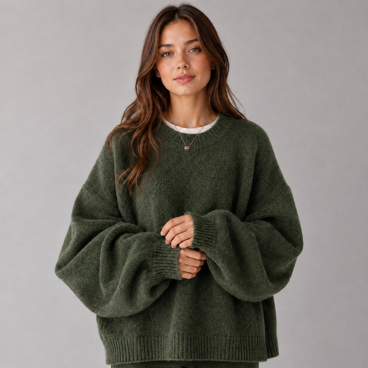 Women's textured knit sweater with crew neck, dropped shoulders and balloon sleeves