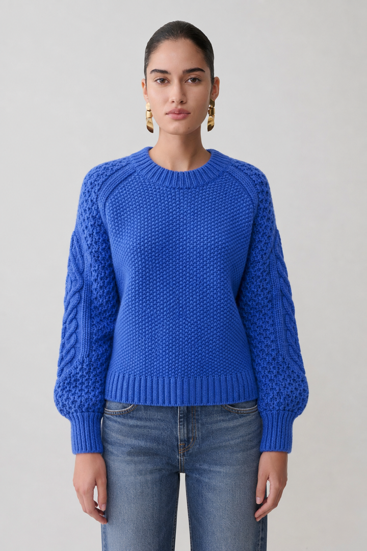 Women's chunky knit jumper with crew neck and textured long sleeves