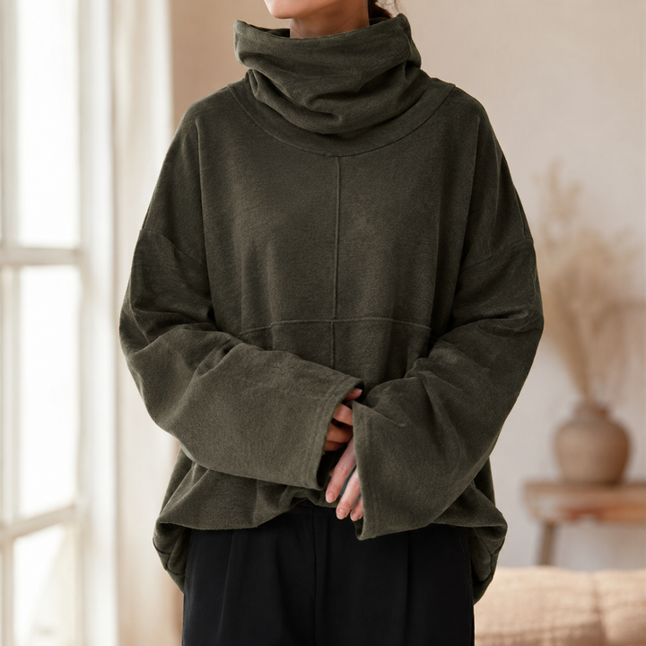 Women's cowl-neck jumper with long sleeves and wide flared cuffs