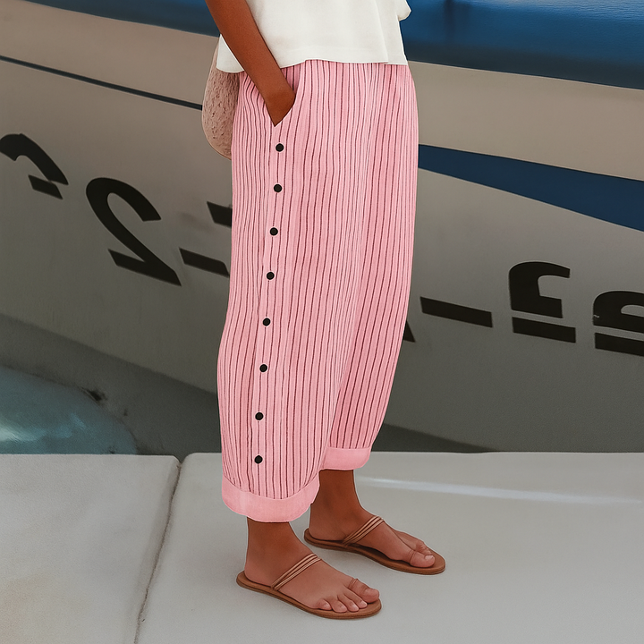 Women’s Pants | Cropped Button Detail