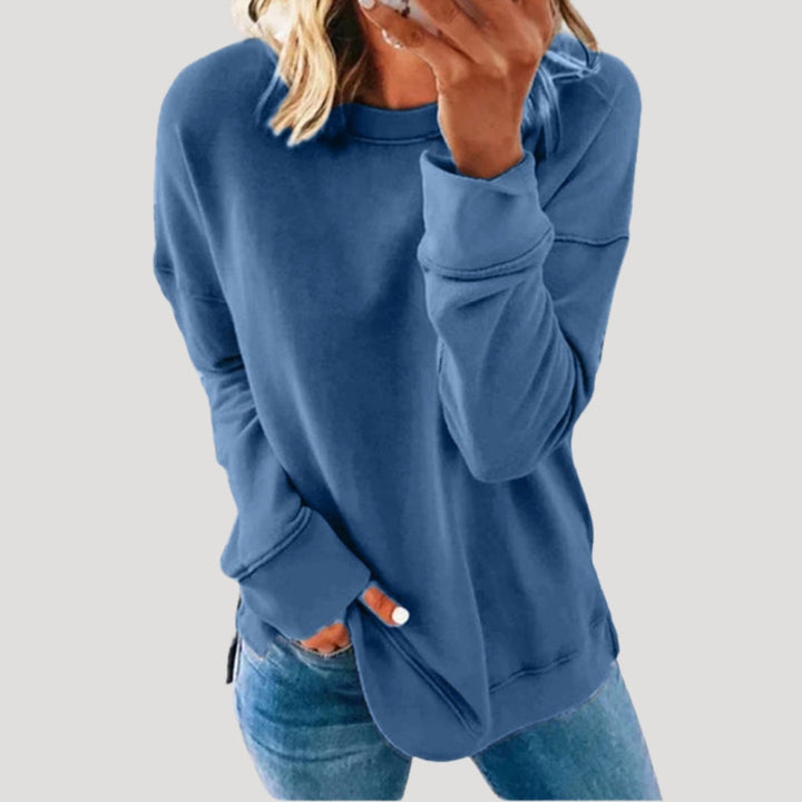 Women's oversized plain crew neck sweater with long sleeves and rounded hem