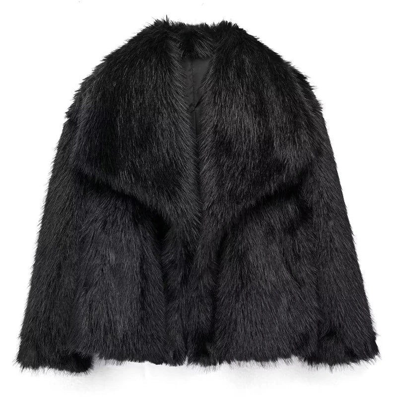 Women's short textured jacket with wide lapels and long sleeves