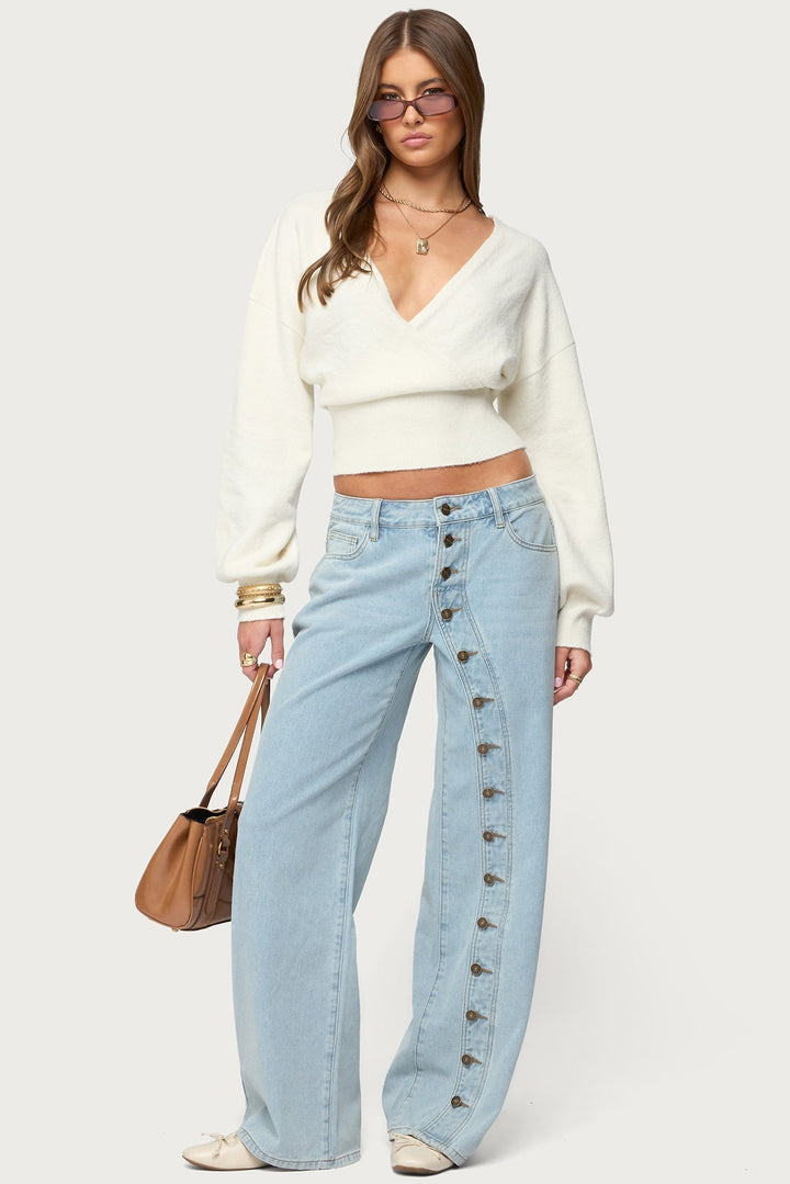 Women's cropped wrap sweater with V-neckline and long sleeves