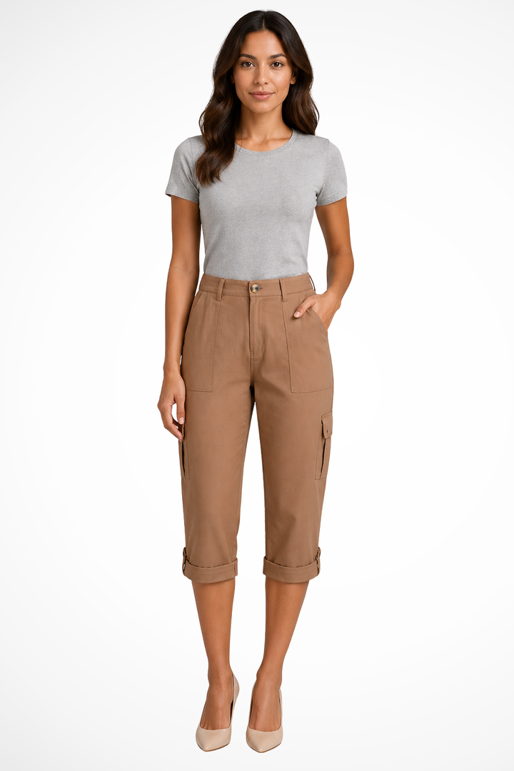 Women's cropped cargo trousers with rolled hems and utility pockets