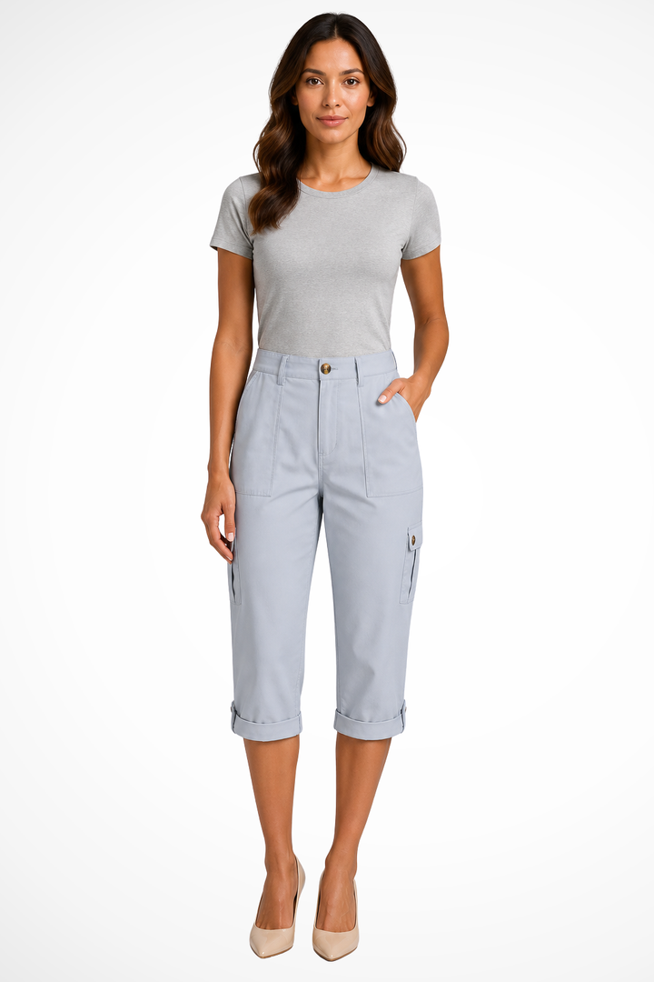 Women's cropped cargo trousers with rolled hems and utility pockets