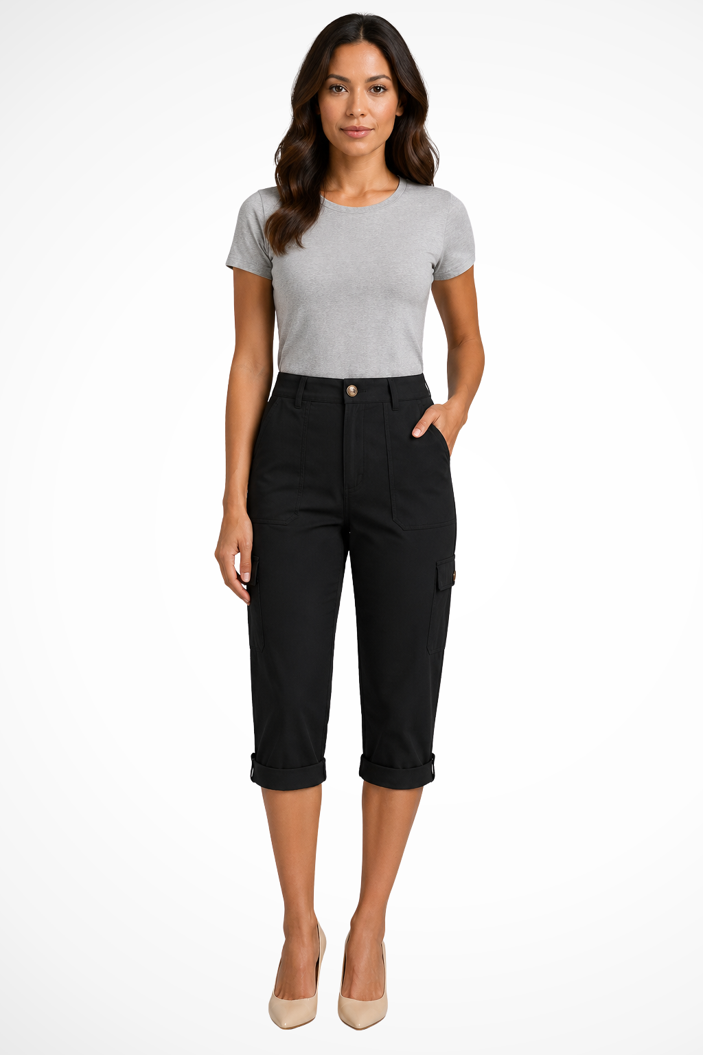 Women's cropped cargo trousers with rolled hems and utility pockets