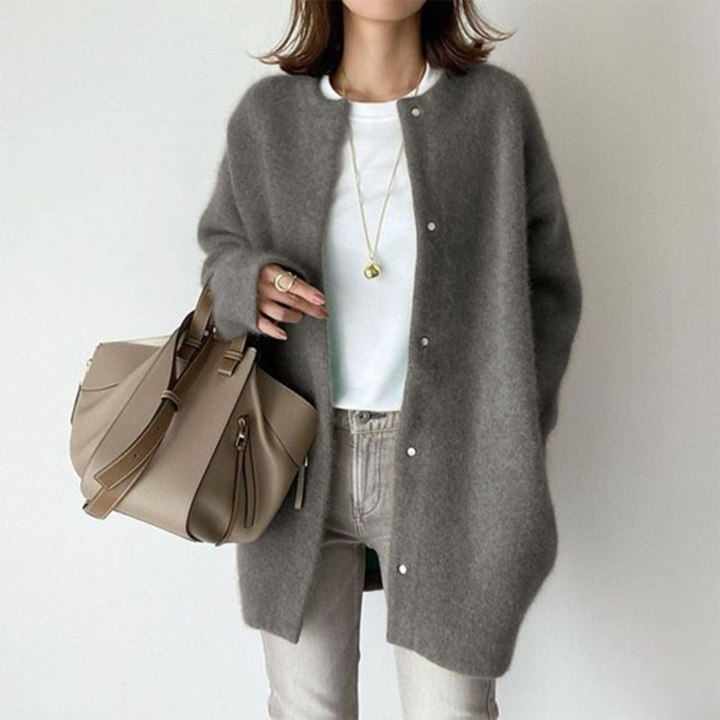 Women's longline button cardigan with round neckline and long sleeves