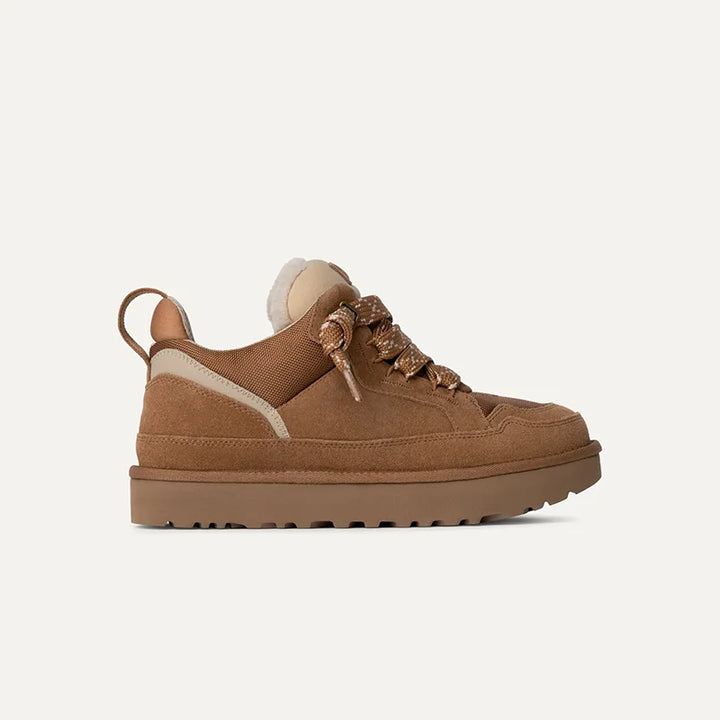 Low-top platform sneakers with plush lining and lace-up front