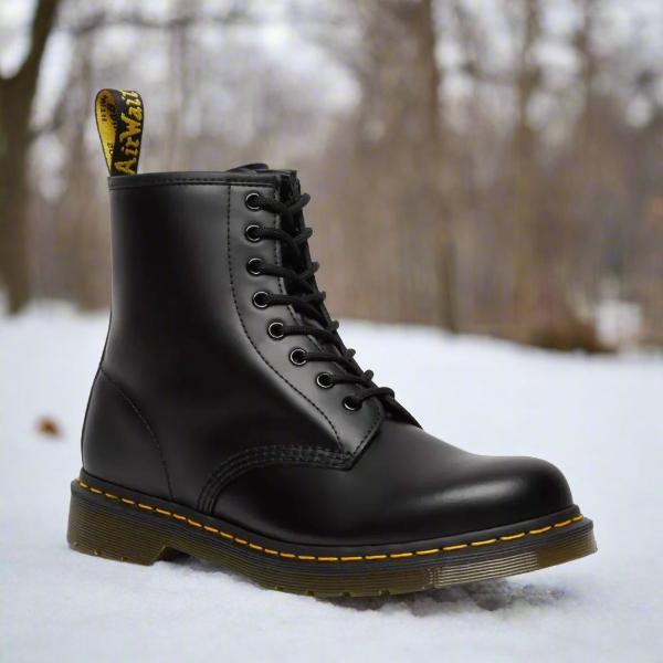 Unisex lace-up combat ankle boot with round toe and chunky sole