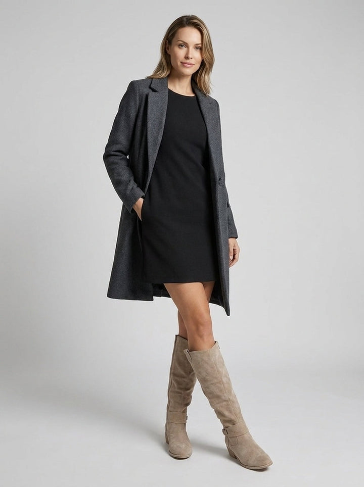 Women's knee-high boots with low block heels, side zippers and decorative straps