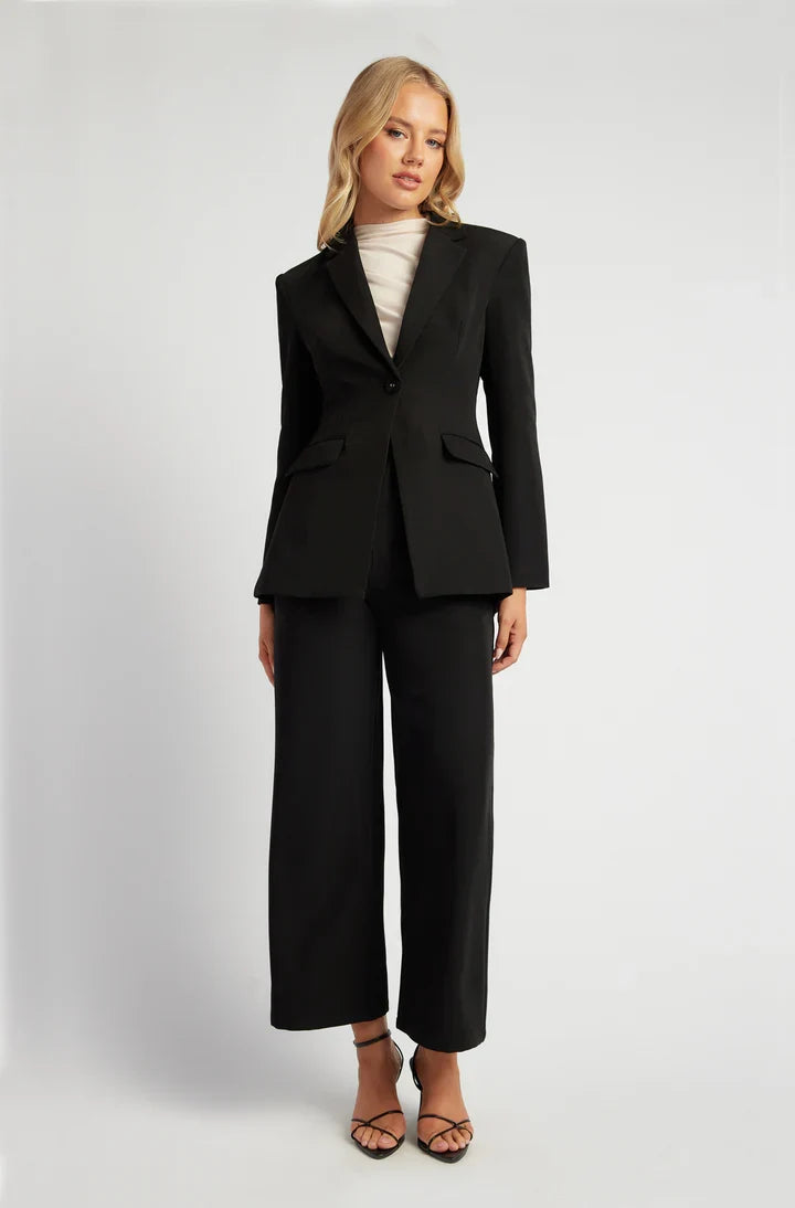 Women's tailored blazer and wide-leg cropped trousers suit set