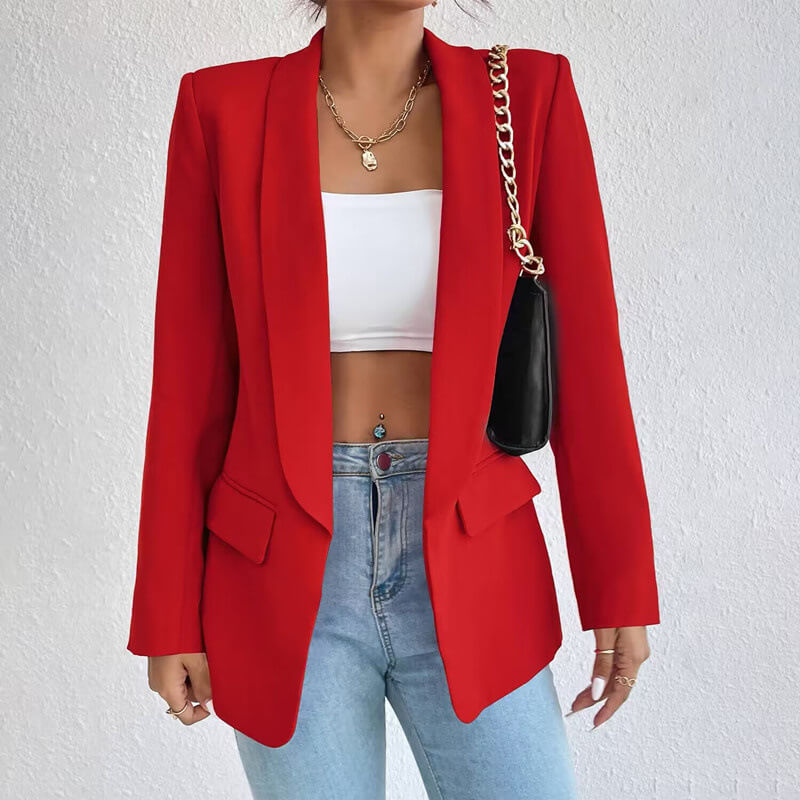 Women's open front blazer with long sleeves, notched lapels and flap pockets