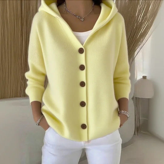 Women's hooded cardigan with long sleeves and contrasting front buttons