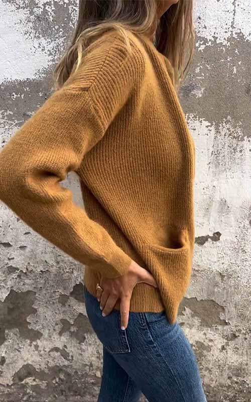 Women's ribbed knit jacket with stand collar, front zipper and patch pockets