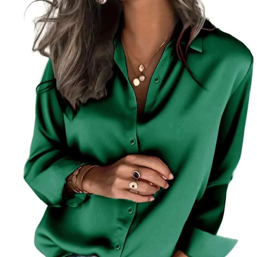 Women's relaxed long-sleeve button-down shirt with collared neckline