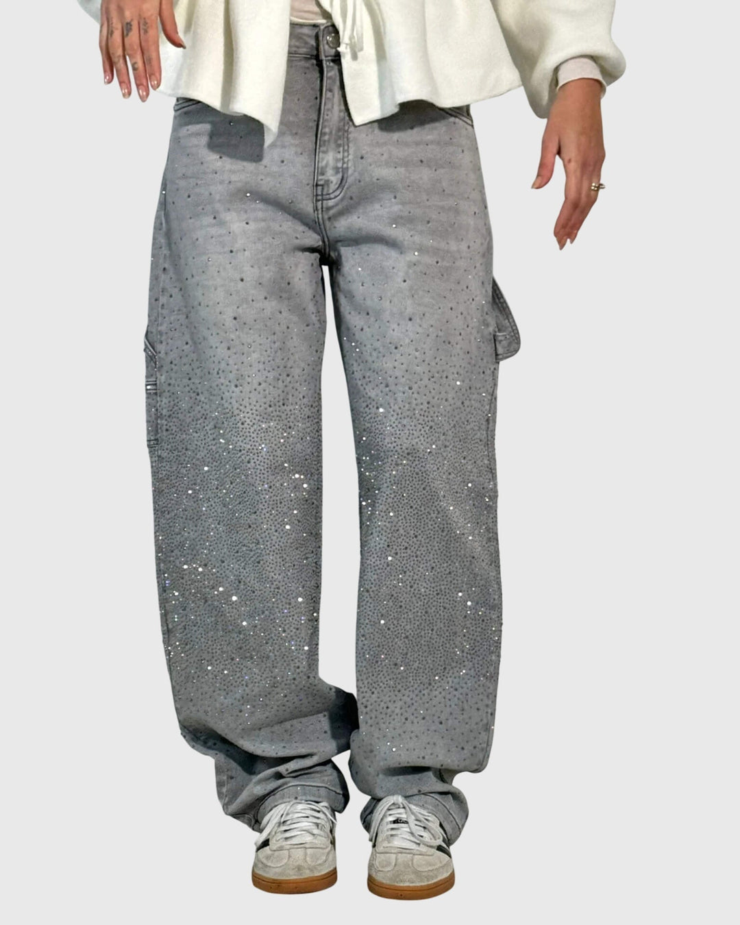 Women's relaxed wide-leg embellished cargo jeans with multiple pockets