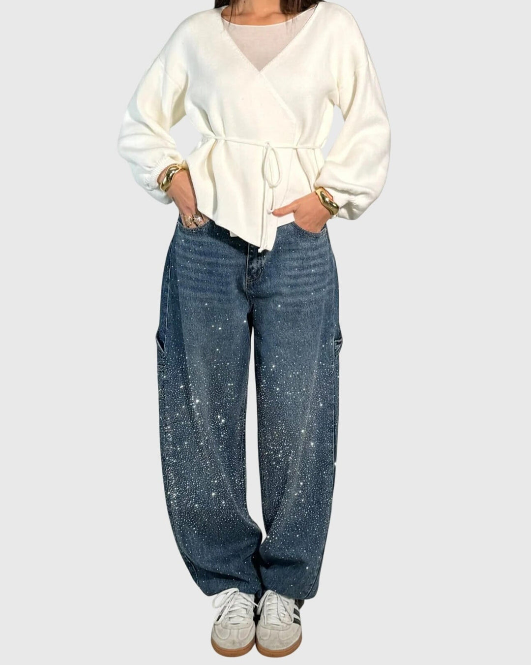 Women's relaxed wide-leg embellished cargo jeans with multiple pockets
