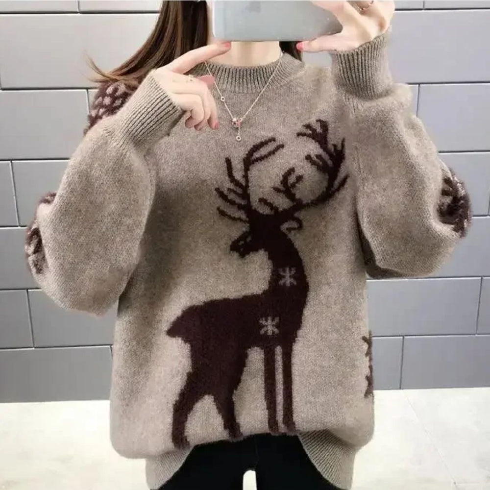 Women's knitted Christmas sweater with a reindeer motif, crew neck and long sleeves