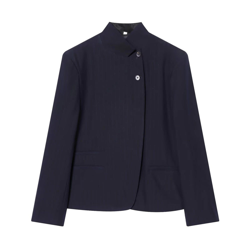 Women's structured blazer with mandarin collar, button front, long sleeves and welt pockets