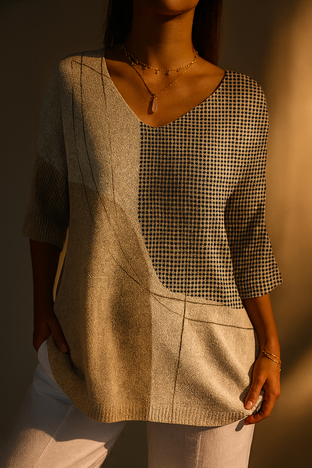 Women's multicolor geometric knit sweater with V-neck and 3/4 sleeves