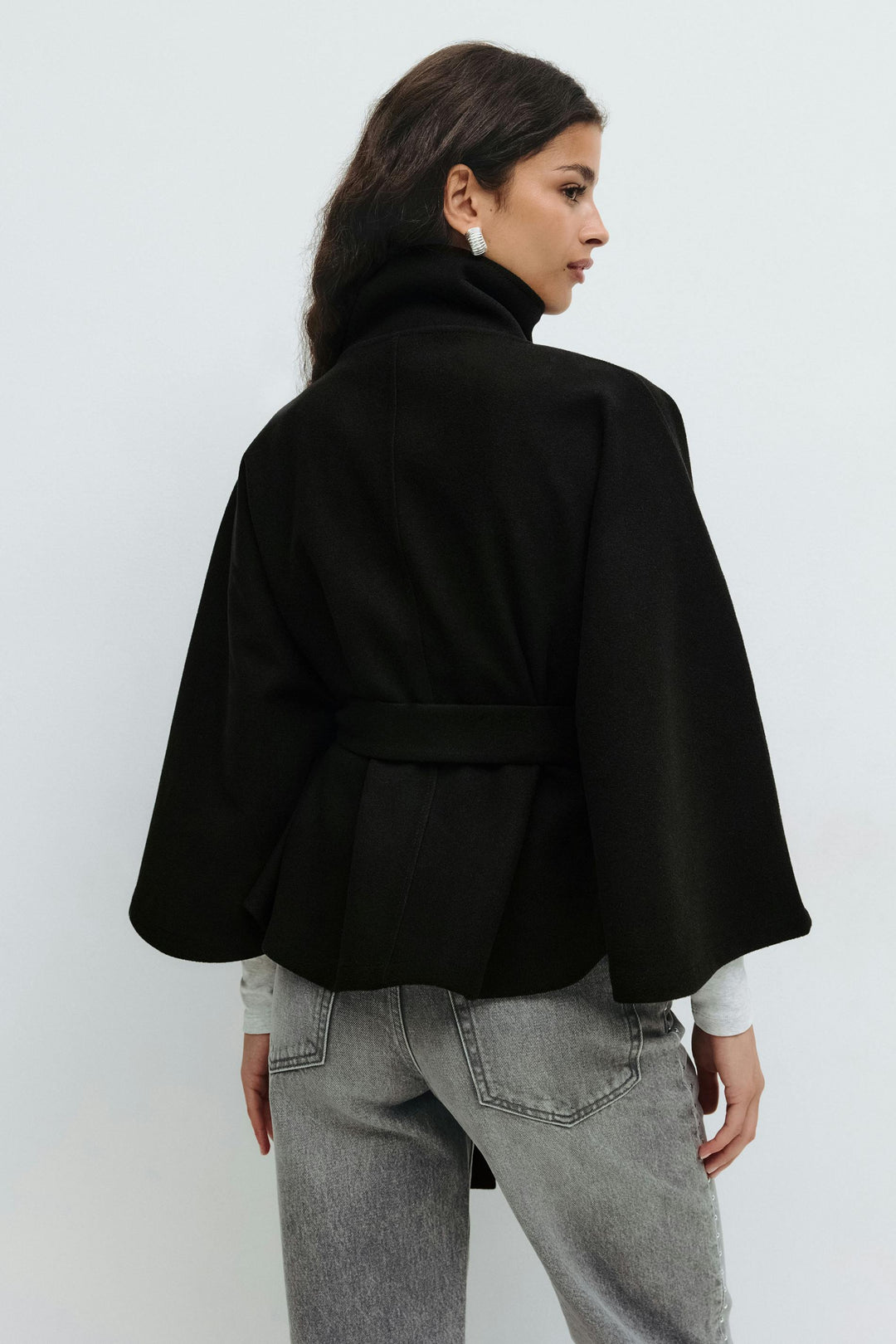 Women's belted cape coat with high collar and wide sleeves