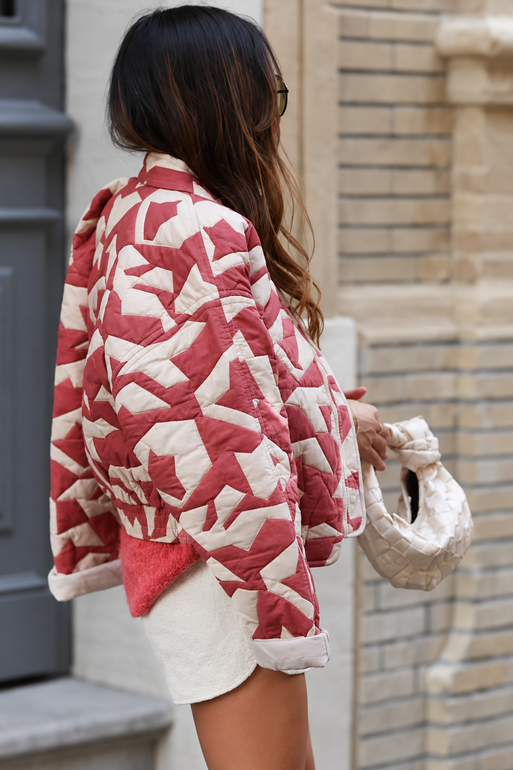 Women's geometric quilted jacket with stand collar and front zipper