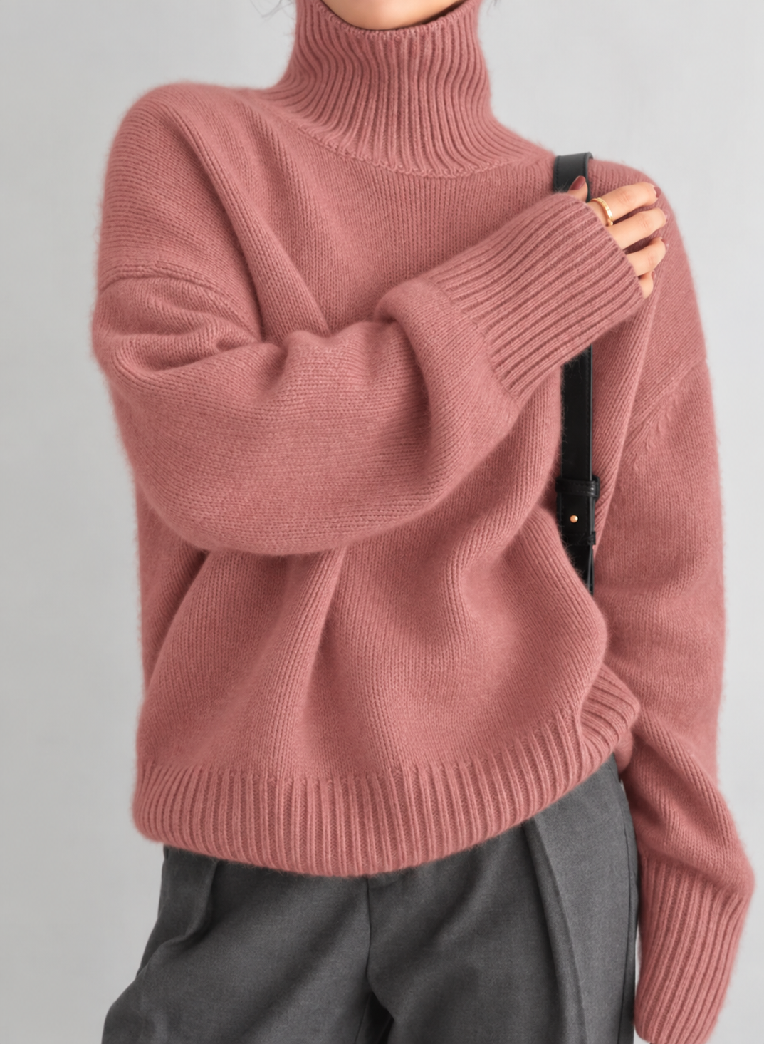 Women's relaxed turtleneck pullover sweater with long sleeves and ribbed trims