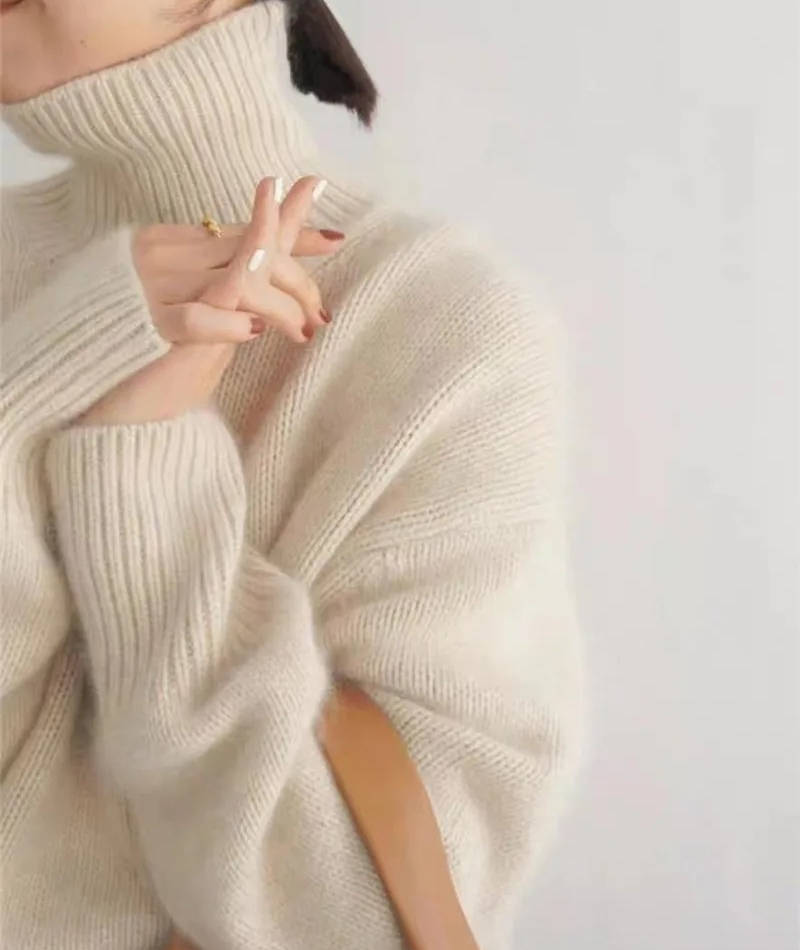 Women's plain ribbed turtleneck sweater with long sleeves and relaxed fit