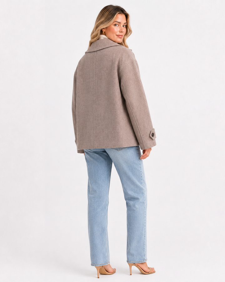 Women's short double-breasted coat with notched lapels and long sleeves