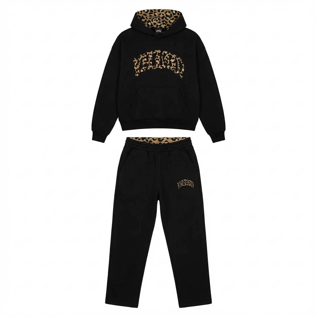 Women's leopard print hoodie and jogger set with hood and long sleeves