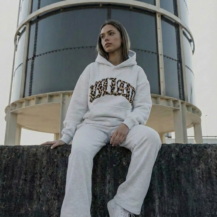 Women's leopard print hoodie and jogger set with hood and long sleeves