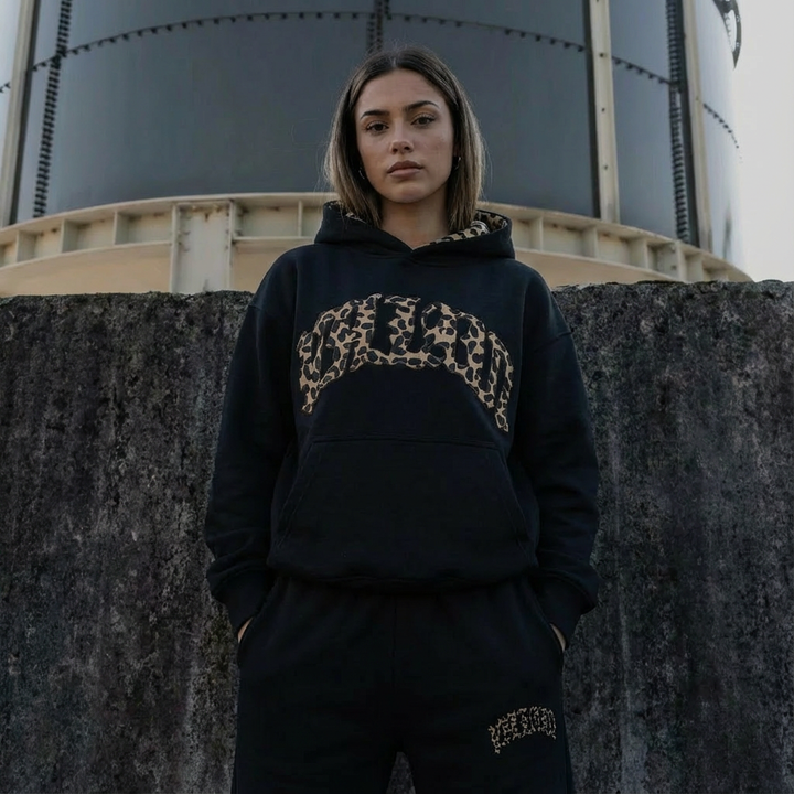 Women's leopard print hoodie and jogger set with hood and long sleeves