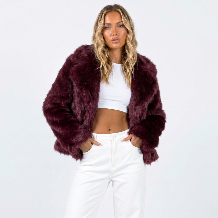 Women's cropped faux fur jacket with long sleeves and open front