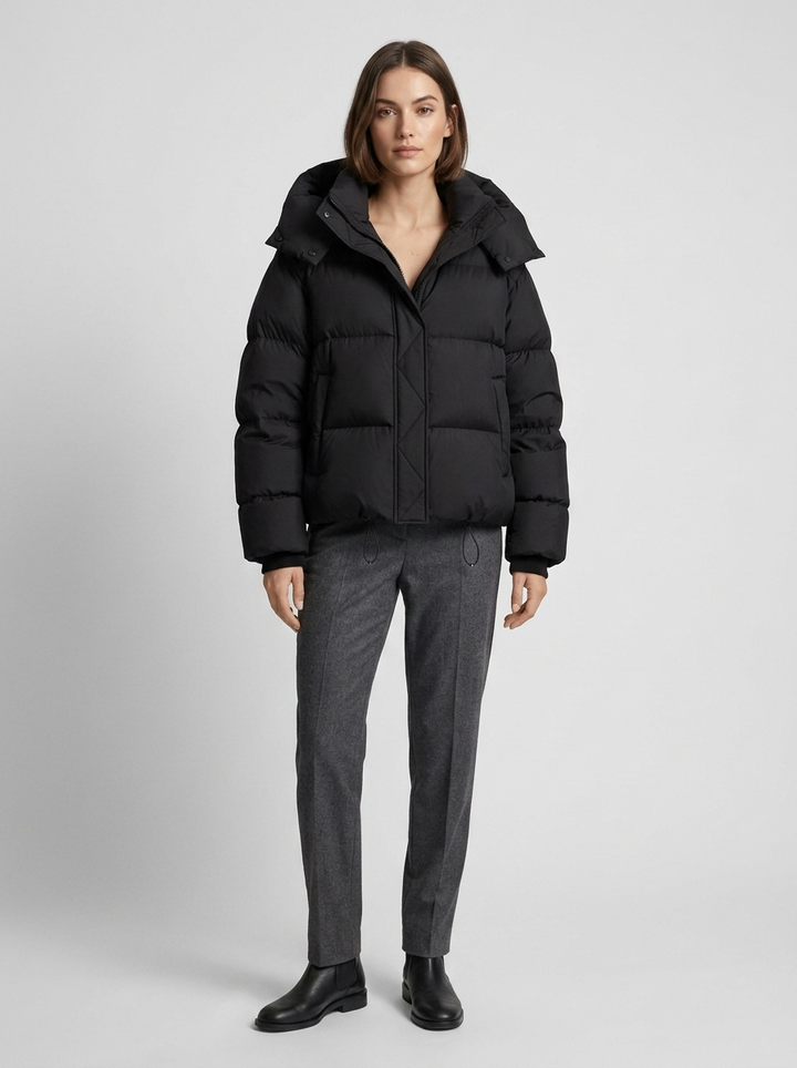 Women's oversized hooded puffer jacket with zip front and drawcord hem