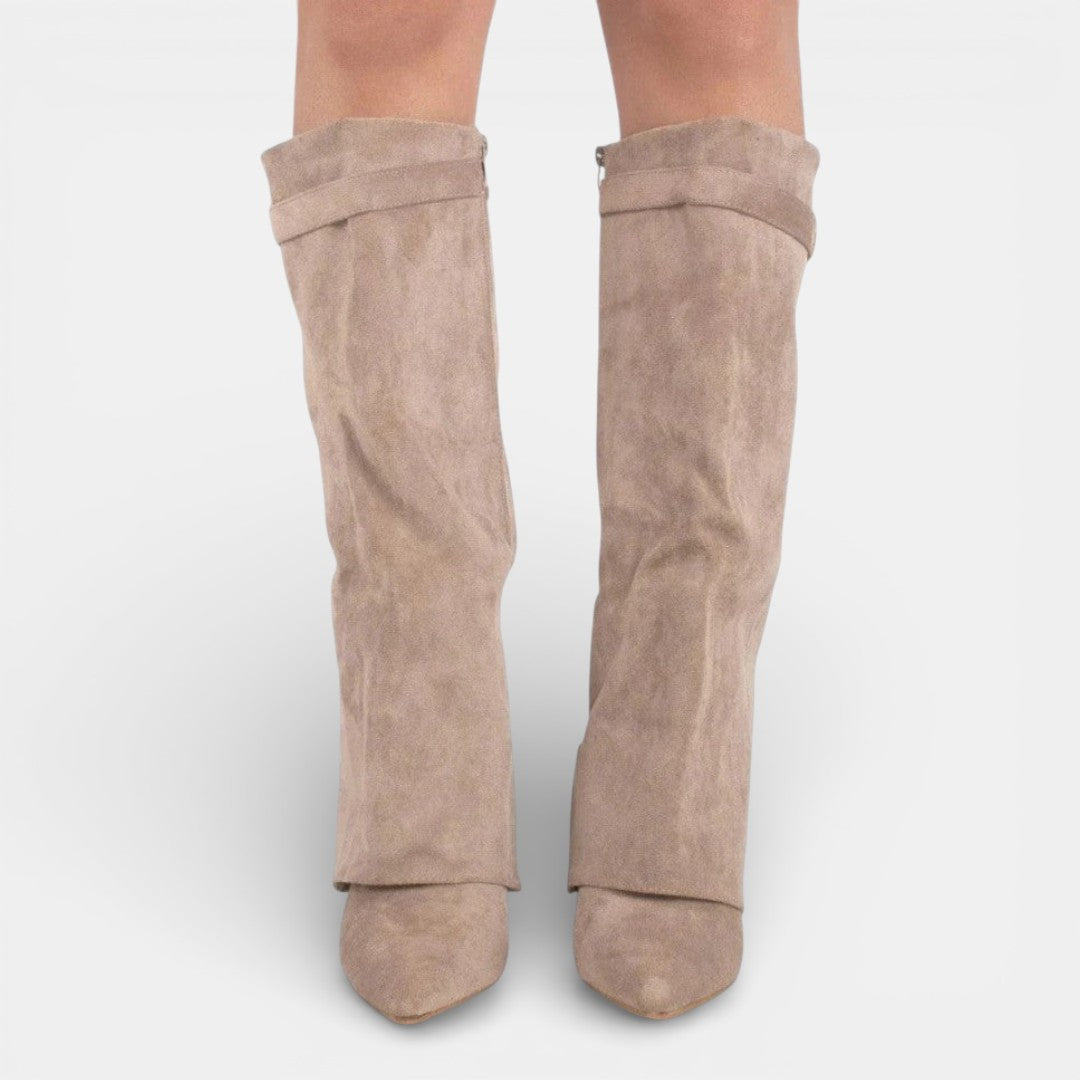 Women's knee-high boots with pointed toes, block heels, side zippers and buckle trims