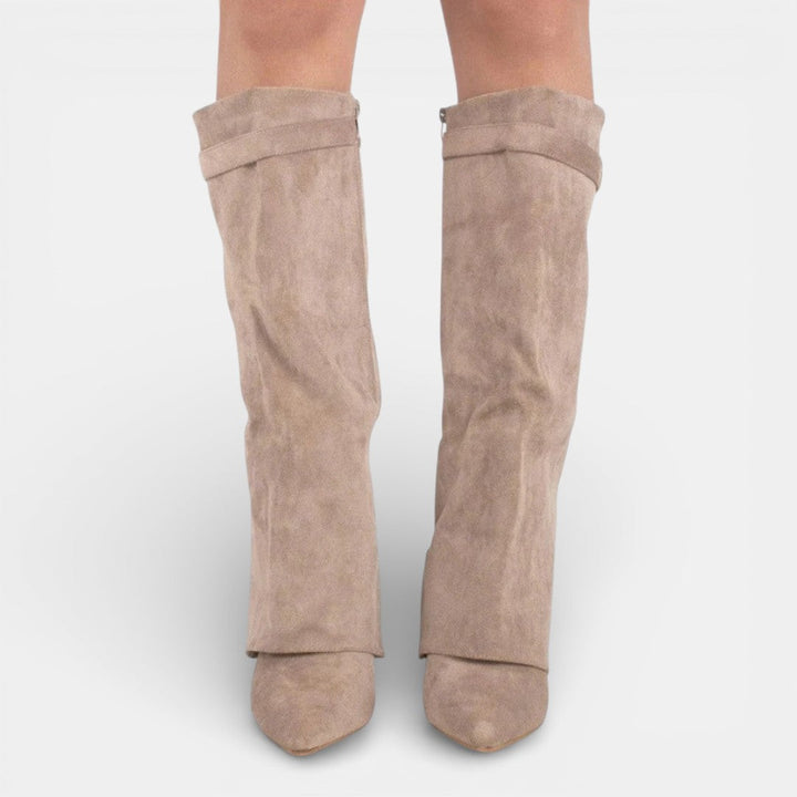 Women's knee-high boots with pointed toes, block heels, side zippers and buckle trims