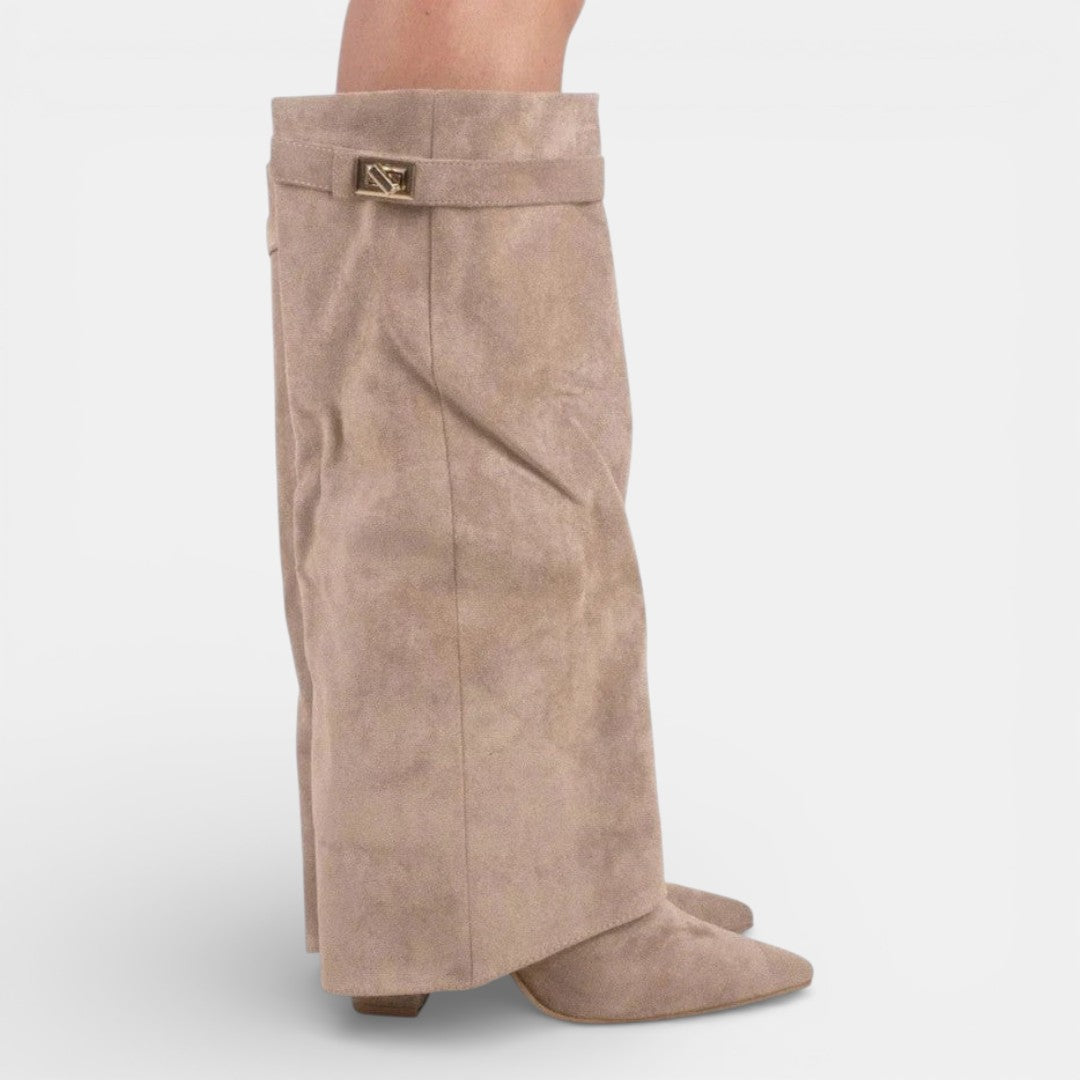 Women's knee-high boots with pointed toes, block heels, side zippers and buckle trims