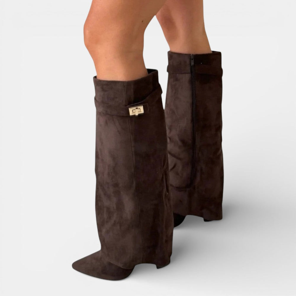 Women's knee-high boots with pointed toes, block heels, side zippers and buckle trims