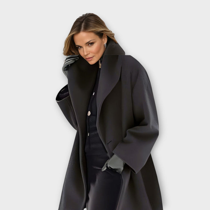 Women's long coat with oversized lapel collar and wide sleeves