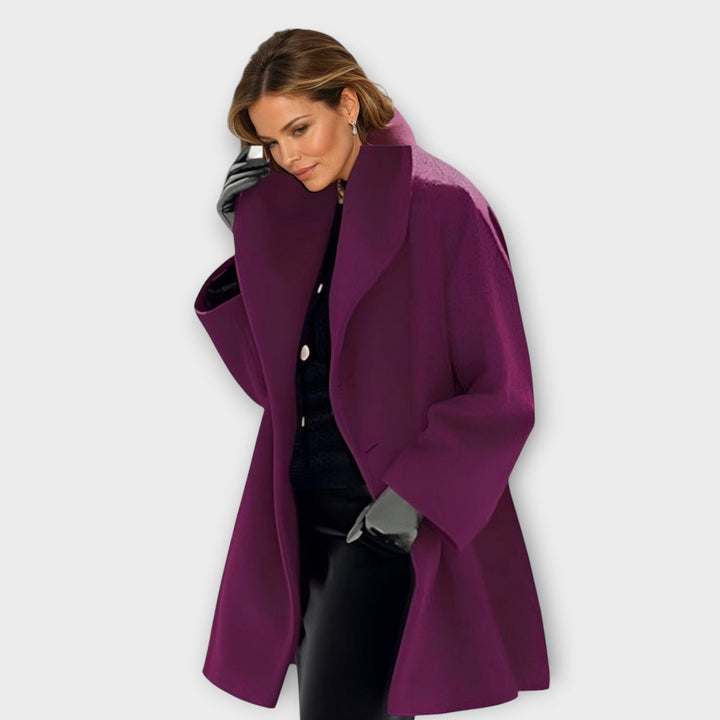Women's long coat with oversized lapel collar and wide sleeves