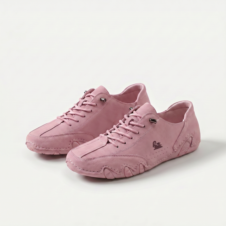 Women's low-top lace-up sneakers with round toes and segmented soles