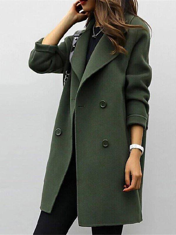 Women's double-breasted coat with notched lapel and long sleeves